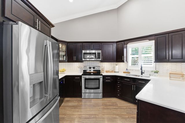 2784 W Orchard Circle, Davie, FL 33328
