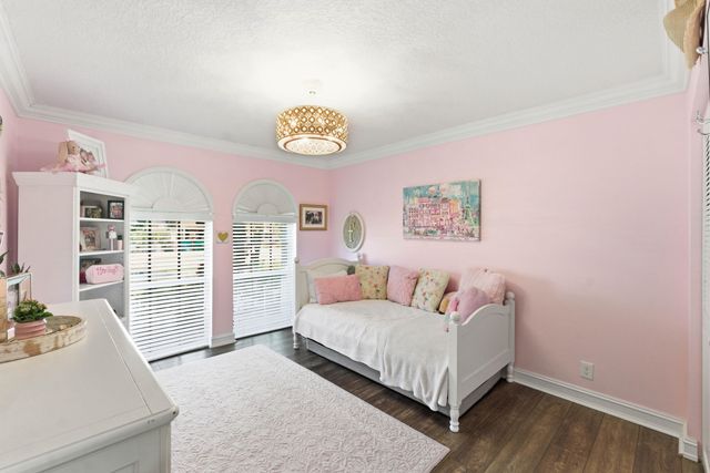 2784 W Orchard Circle, Davie, FL 33328
