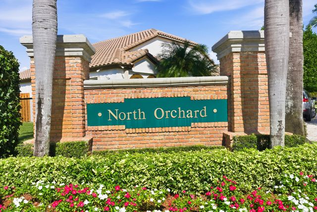 2784 W Orchard Circle, Davie, FL 33328
