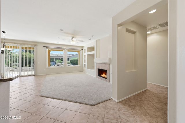 20693 N GLEN CANYON Drive, Surprise, AZ 85387