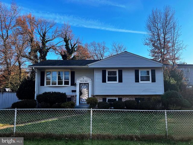 6913 CANYON DR, Capitol Heights, MD 20743