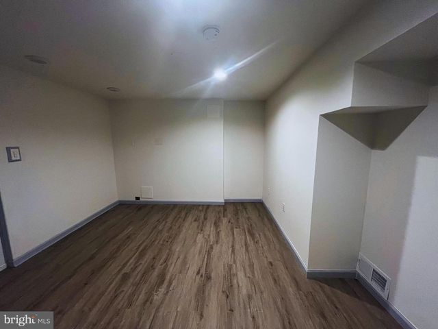 6913 CANYON DR, Capitol Heights, MD 20743