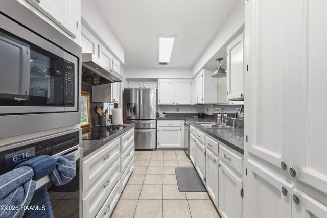 305 Halcott Drive Apt 126, Lafayette, LA 70503