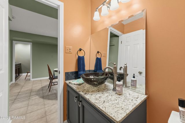 305 Halcott Drive Apt 126, Lafayette, LA 70503