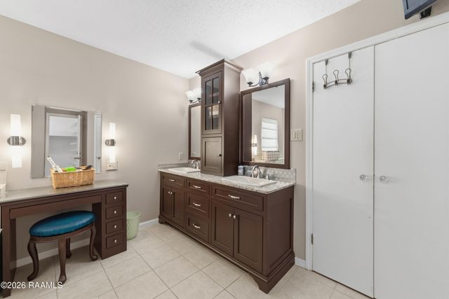 305 Halcott Drive Apt 126, Lafayette, LA 70503