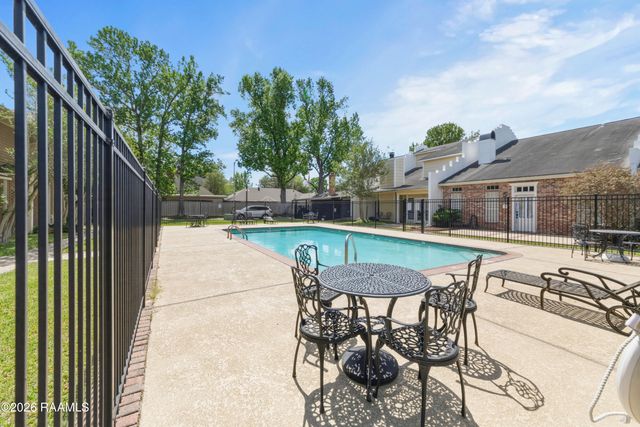 305 Halcott Drive Apt 126, Lafayette, LA 70503