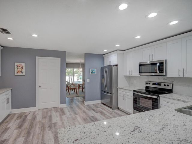 2988 PINEWOOD RUN, Palm Harbor, FL 34684