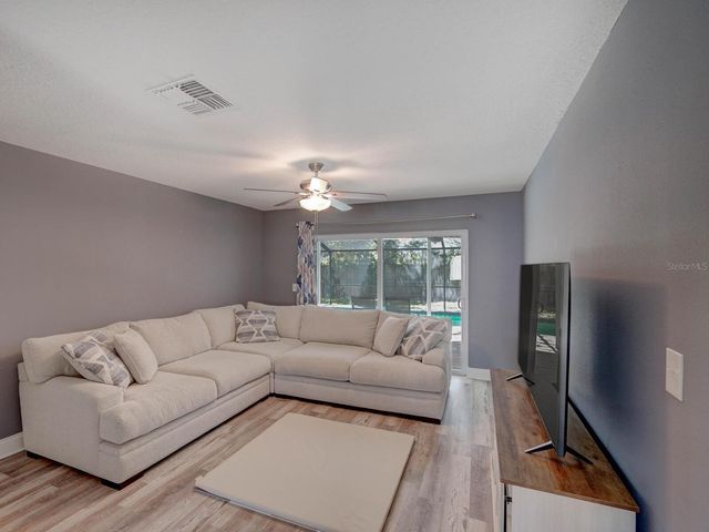 2988 PINEWOOD RUN, Palm Harbor, FL 34684