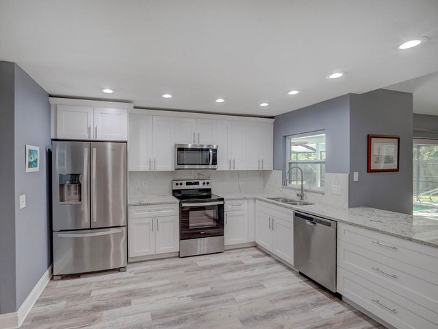 2988 PINEWOOD RUN, Palm Harbor, FL 34684