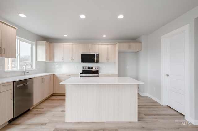 1298 W Pack River Dr, Meridian, ID 83642