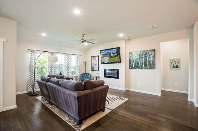 10645 Enchanted Rock Way, Fort Worth, TX 76126