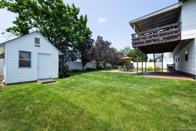 36 Osceola Avenue, Deer Park, NY 11729