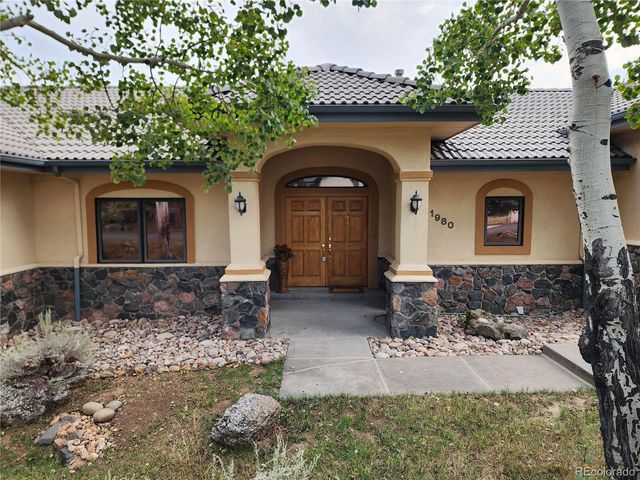 21980 Anasazi Way, Golden, CO 80401