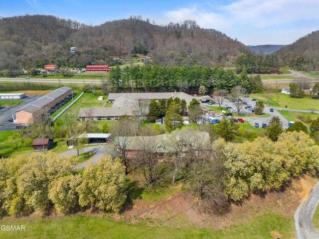 1645 E Main Street, Rogersville, TN 37857