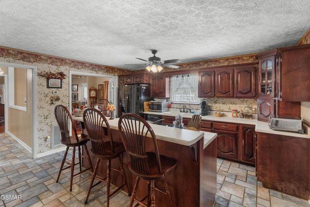 1645 E Main Street, Rogersville, TN 37857