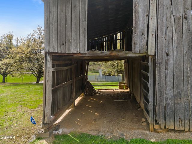 1645 E Main Street, Rogersville, TN 37857