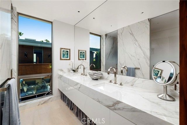 2538 Monaco Drive, Laguna Beach, CA 92651