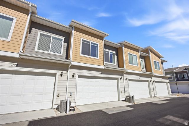 1010 W LAPIS FIELDS WAY, Bluffdale, UT 84065