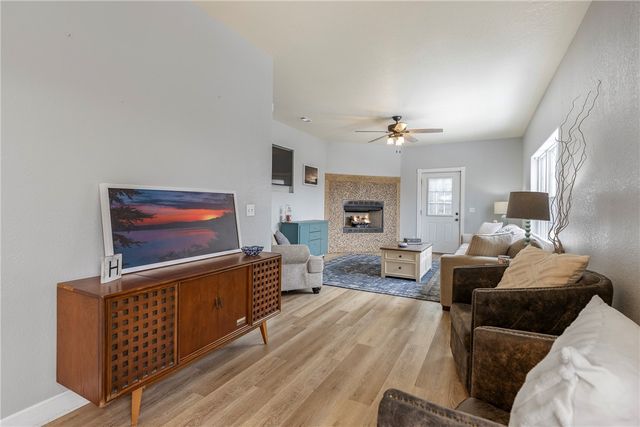 8211 Chestnut Drive, Rogers, AR 72756