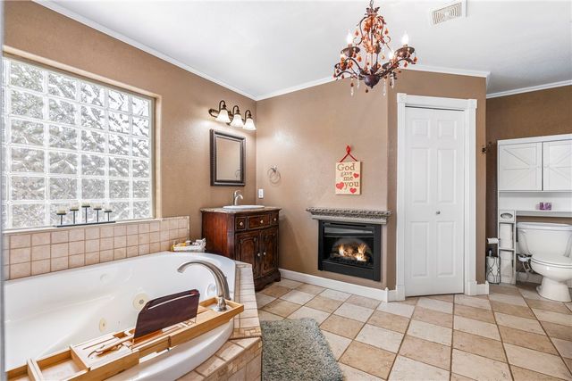 8211 Chestnut Drive, Rogers, AR 72756