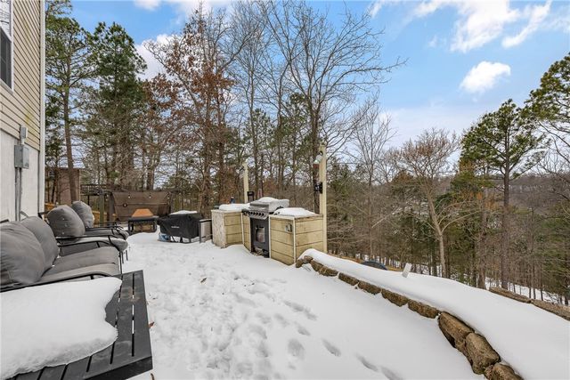 8211 Chestnut Drive, Rogers, AR 72756