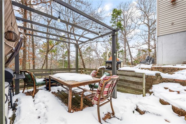 8211 Chestnut Drive, Rogers, AR 72756