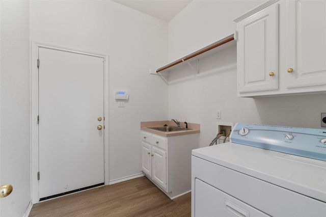 5009 Flaming Oak CV, Austin, TX 78749