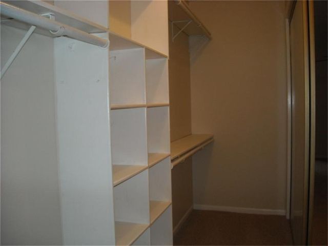 12 Hallmark Drive, Panorama Village, TX 77304