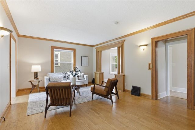 1248 37th Street, Des Moines, IA 50311