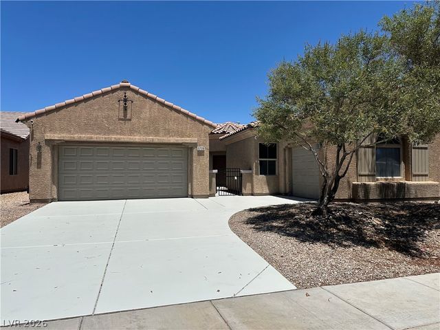 5728 Flying Birdie Avenue, Las Vegas, NV 89122