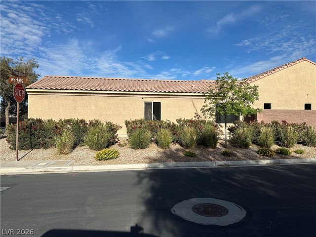 5728 Flying Birdie Avenue, Las Vegas, NV 89122