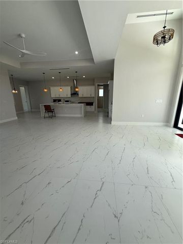 4309 68th AVE NE, Naples, FL 34120