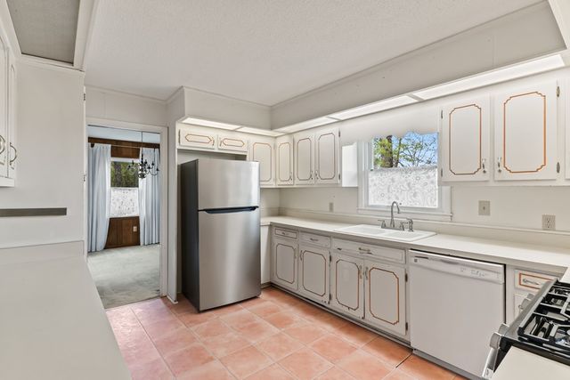134 East Second St, Blue Ridge, GA 30513