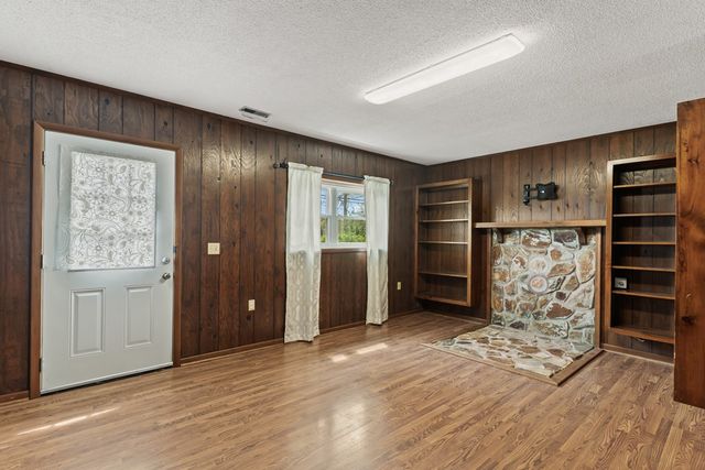 134 East Second St, Blue Ridge, GA 30513