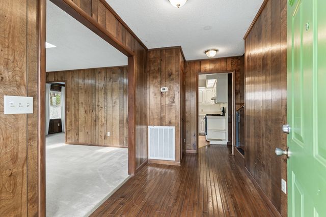 134 East Second St, Blue Ridge, GA 30513