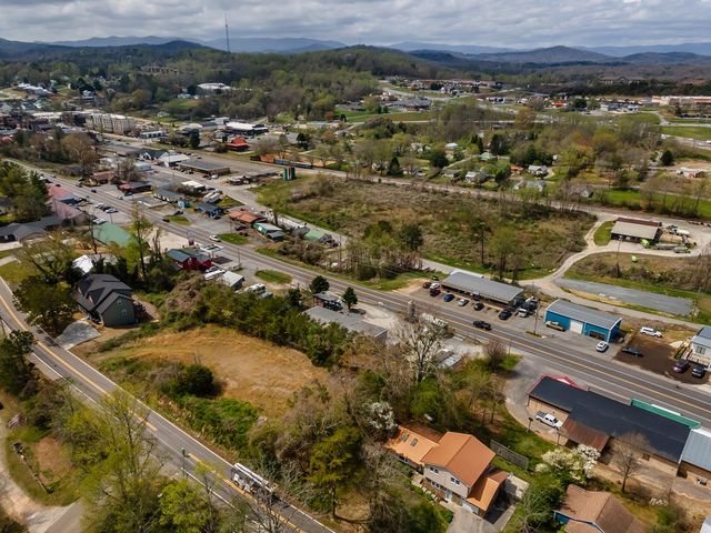 134 East Second St, Blue Ridge, GA 30513