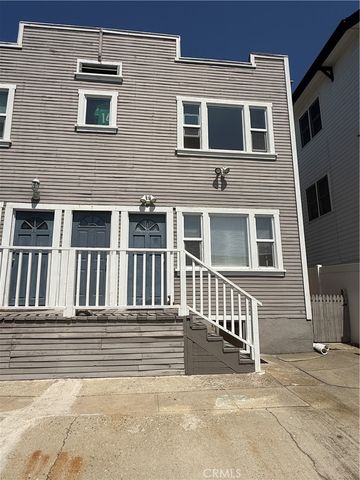 206 S Guadalupe C, Redondo Beach, CA 90277