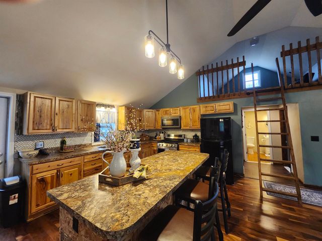 1760 S Us-23, Tawas City, MI 48763