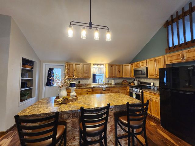 1760 S Us-23, Tawas City, MI 48763