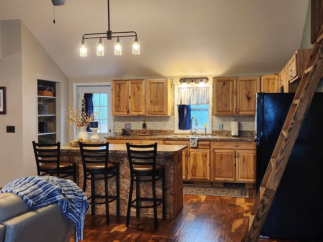 1760 S Us-23, Tawas City, MI 48763