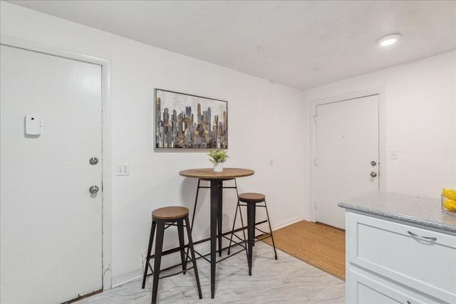 82 Lionel Ave A, Waltham, MA 02451