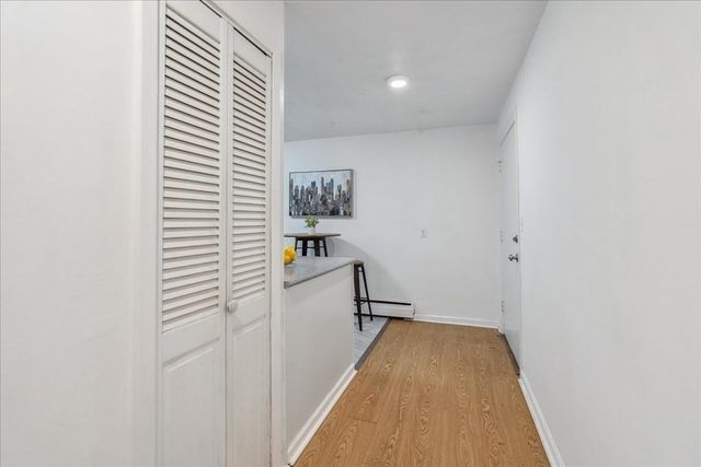 82 Lionel Ave A, Waltham, MA 02451