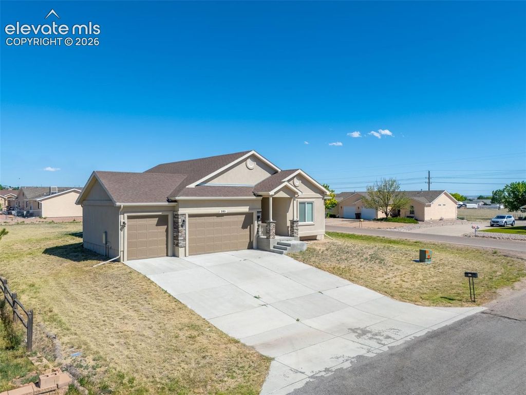 395 W Coral Drive, Pueblo West, CO 81007 — photo 2