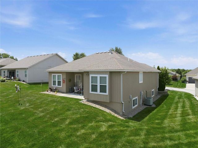 311 Crestview Court, Raymore, MO 64083