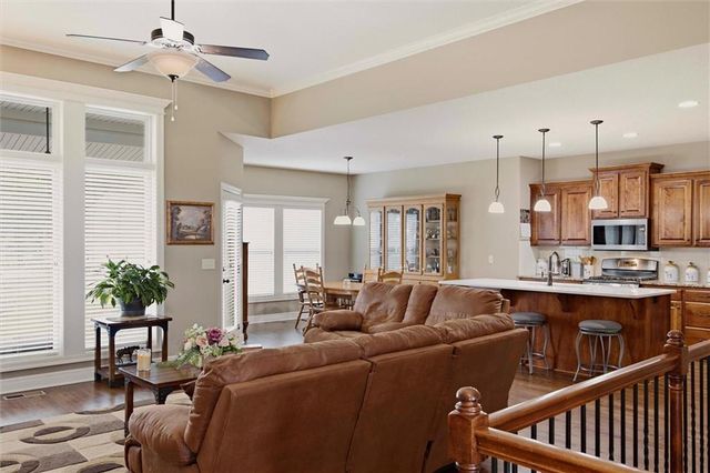 311 Crestview Court, Raymore, MO 64083