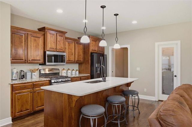 311 Crestview Court, Raymore, MO 64083