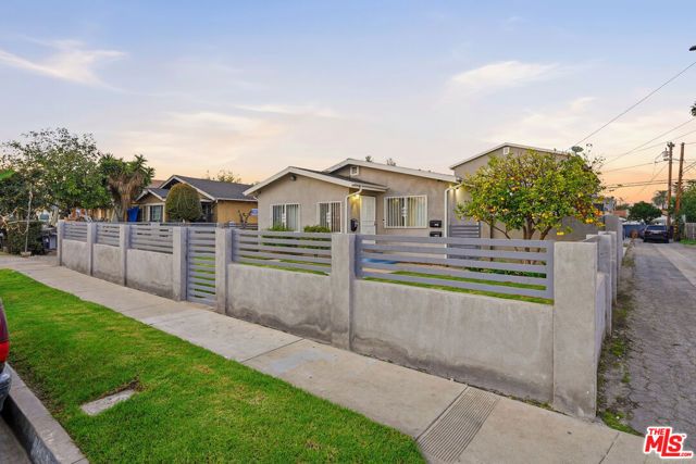 1213 W 93rd Street, Los Angeles, CA 90044