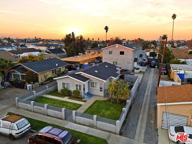 1213 W 93rd Street, Los Angeles, CA 90044