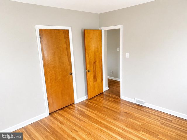 808 DELAWARE AVE, Riverside, NJ 08075