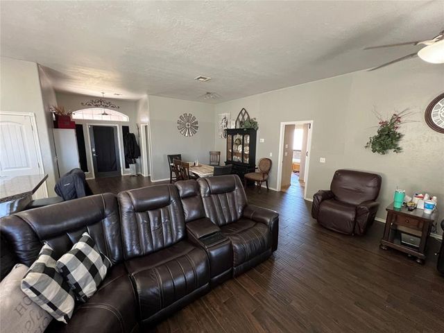 3500 Shell Lane, Yukon, OK 73099